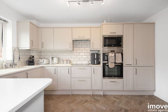 7, Durham Close, Paignton photo 2