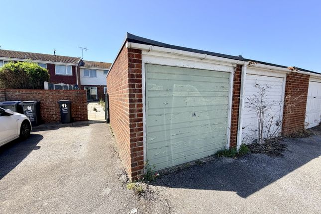 11 Copperhurst Walk, Margate photo 2