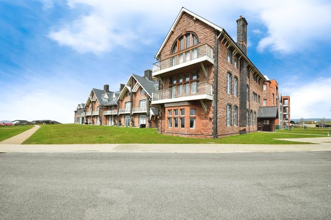 Flat for sale in Rest Bay, Porthcawl