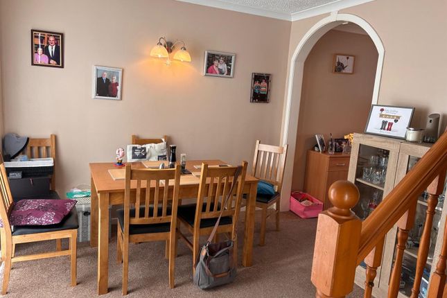 14, Dunvegan Court, Glenrothes photo 4