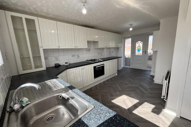 25, Hartley Road, Newton Aycliffe photo 4