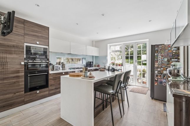 50, Cuckoo Hill Road, Pinner photo 4