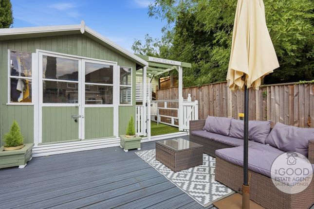 78, River Way, Loughton photo 4