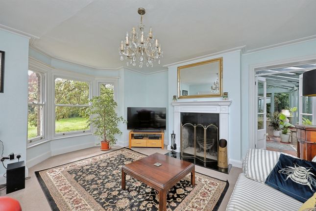 31, Dereham Road, Thetford photo 2