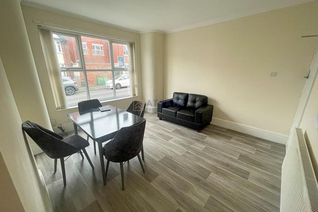 Room to rent in Room 6, Palmerston Street, Derby