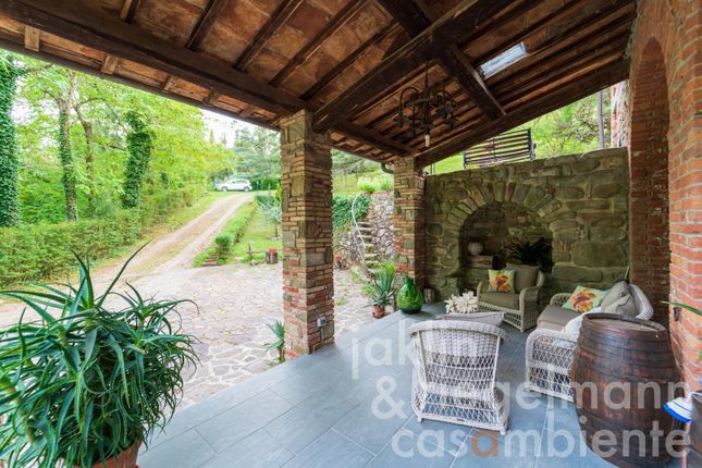 Country house for sale in Italy, Tuscany, Florence, Figline Valdarno