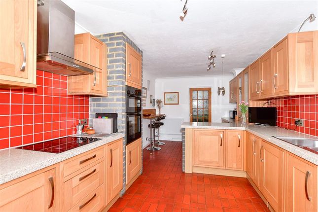 Thumbnail Detached house for sale in Bow Road, Wateringbury, Maidstone, Kent