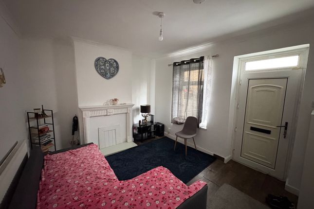 36, Station Road, Barnsley photo 3