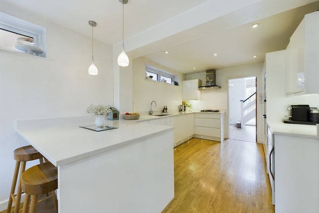 3 Maxwell Drive, High Wycombe photo 4