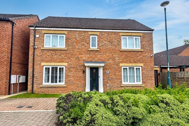 3-bed house on 2, Red Rose Close, Darlington, £210,000