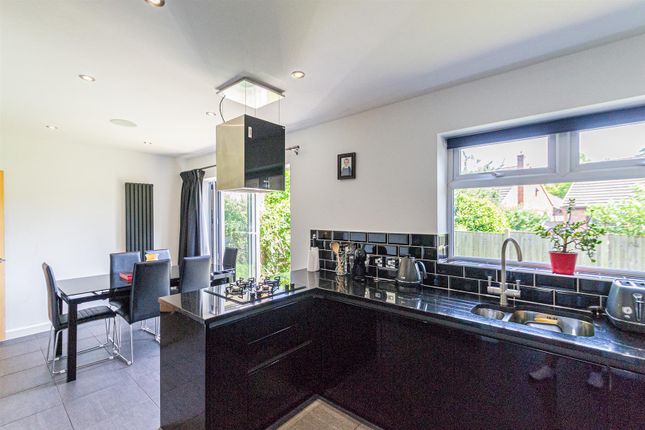 3, Willow Drive, Warrington photo 3
