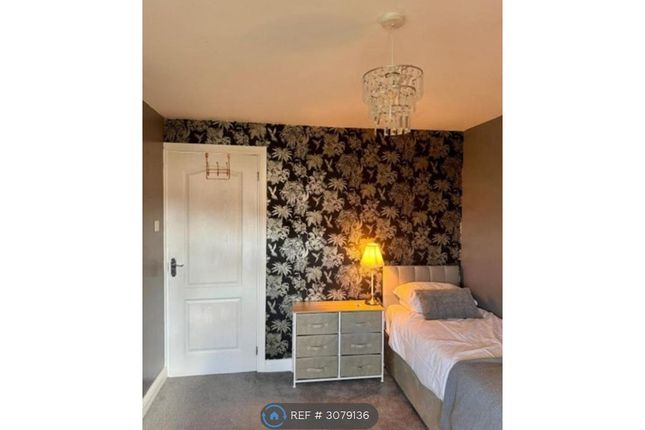 Tenby Road Keynsham Bristol, Bristol photo 4