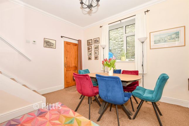 27A, Spring Hill, Ventnor photo 3