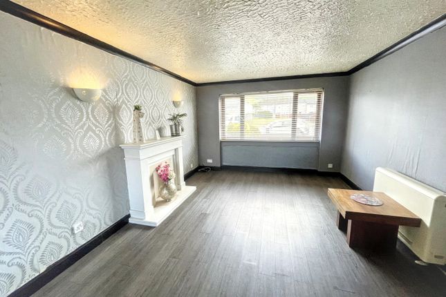 28, Elder Avenue, Girvan photo 3