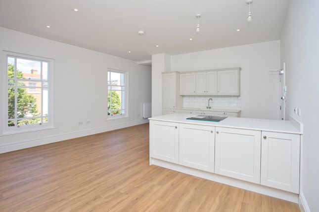 Oak House, 115, Sandgate Road, Kent photo 4