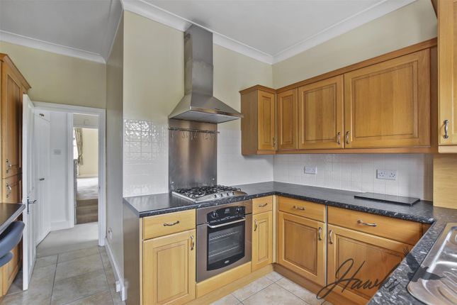 Upper Flat, 30, Mafeking Avenue, Brentford photo 2