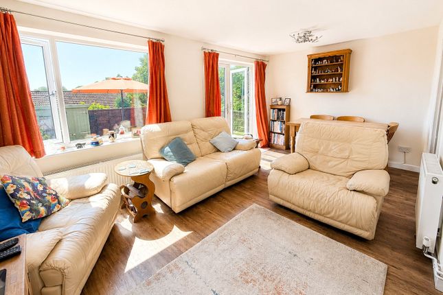 2, Cale Way, Somerset photo 2