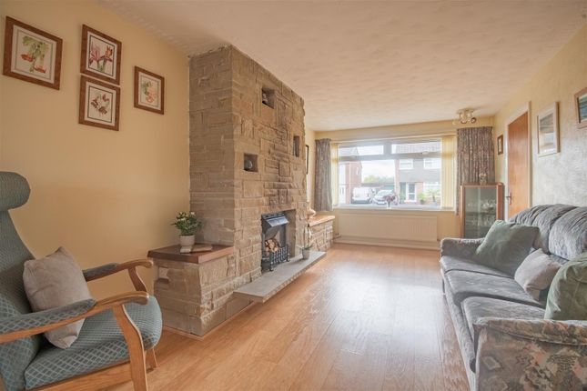 97, West Hall Garth, South Cave photo 4