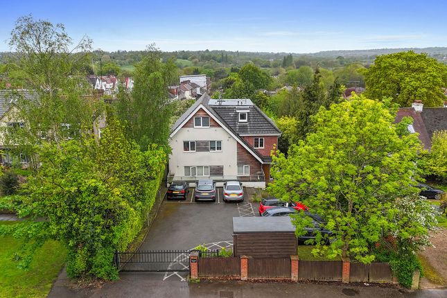 Flat for sale in Great North Road, Barnet