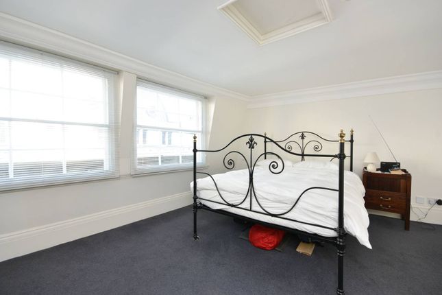 Flat to rent in Cornhill, City, London