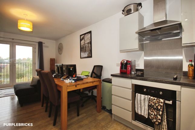 127 Station Avenue, Coventry photo 4