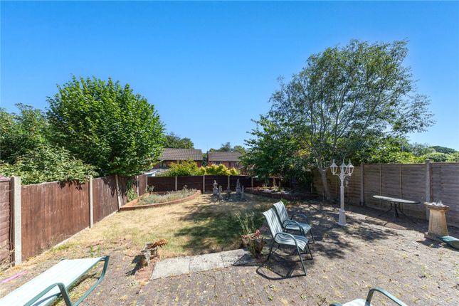 51, Copthorne, Bedfordshire photo 2