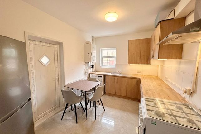 9 Kingswood Road, Manchester photo 3