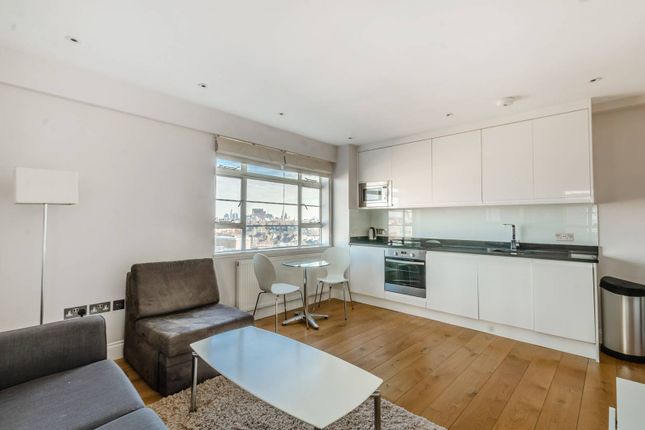 Thumbnail Flat to rent in Nell Gwynn House, Chelsea, London