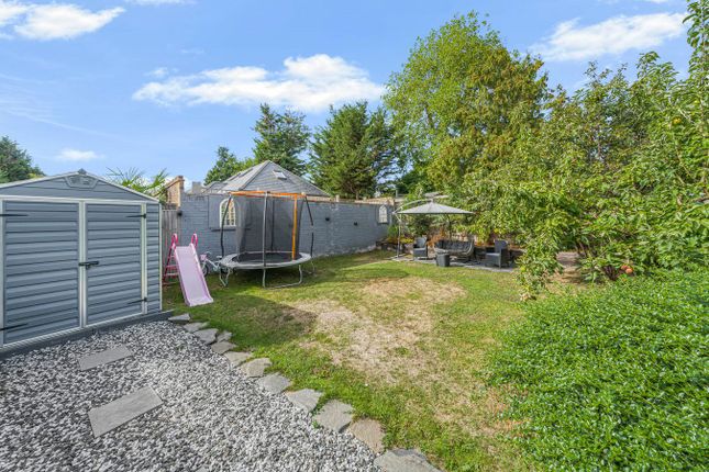 48a, Bruce Avenue, Shepperton photo 4