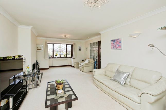 1, Connery Mews, Nottinghamshire photo 3