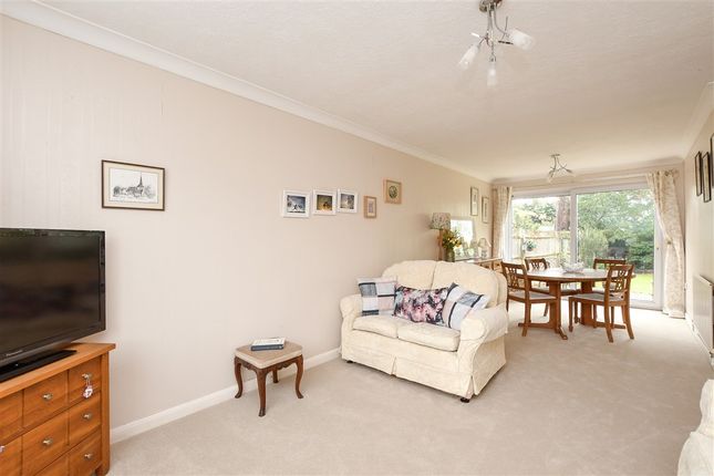 Yorke Gardens, Reigate photo 3