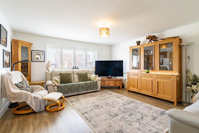 8, Ashwicken Road, King's Lynn photo 3