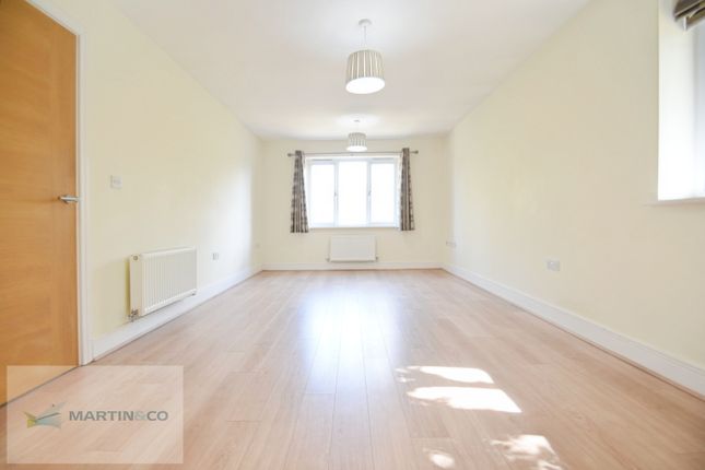 17, Scholars Place, Walton On Thames photo 3
