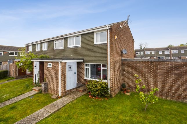 Thumbnail End terrace house to rent in Sagecroft Road, Thatcham