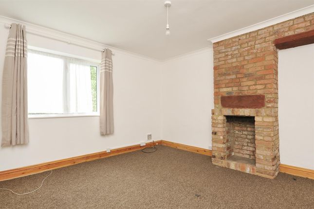 58, Mandeville Road, Kent photo 2