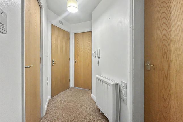 40, Westminster Avenue, Nottingham photo 3