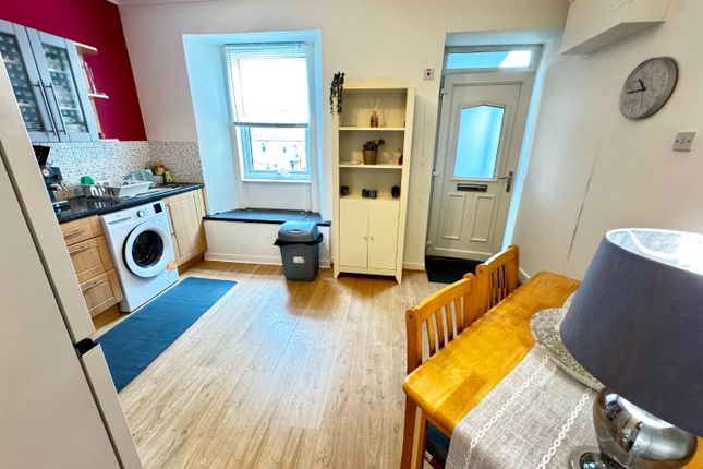 Flat 1/L, 2 Barend Street, Kames Bay, Millport photo 3