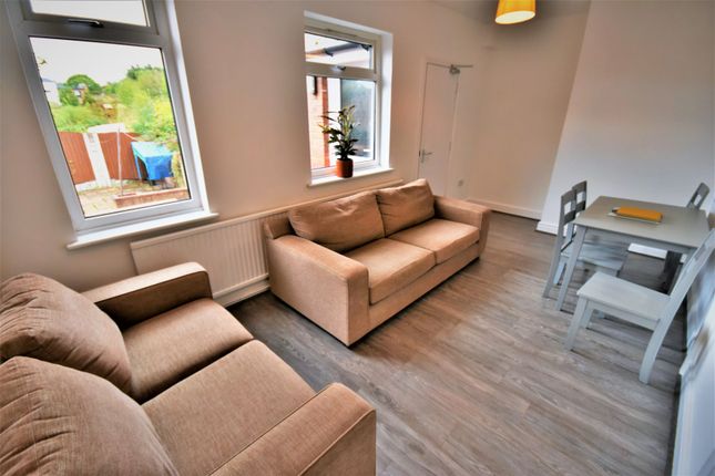 Derby Road, Wrexham photo 5