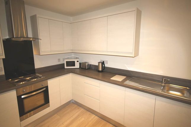 Apartment 16, 26-30 Sunbridge Road, Bradford photo 3