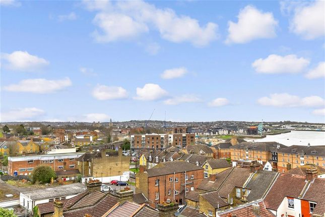Flat for sale in New Road, Rochester, Kent