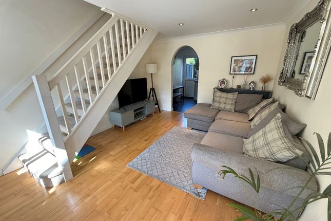 17, Highfields Close, Dunstable photo 4