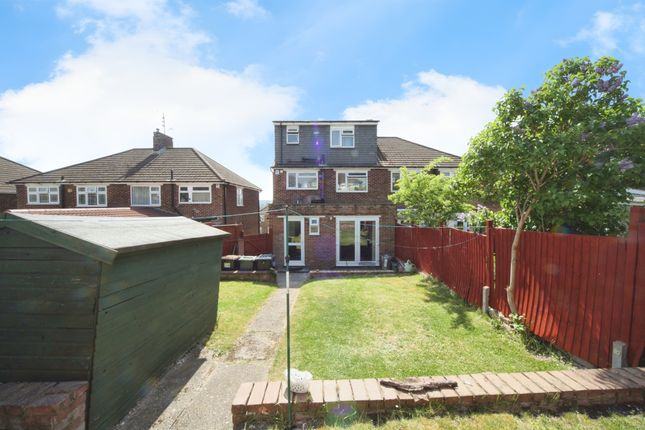 96, Grampian Way, Luton photo 2