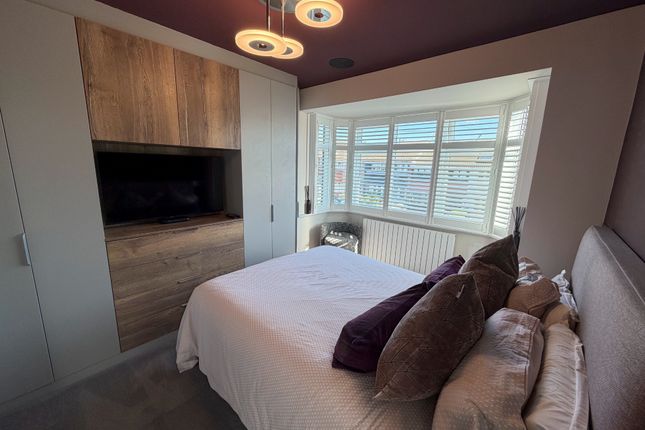 8, Newcome Road, Shenley photo 2