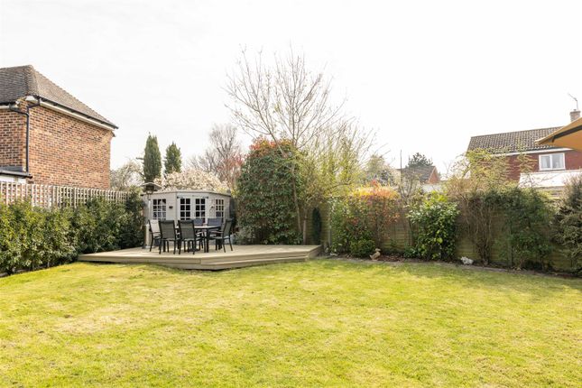 1, Montfort Rise, Redhill photo 3