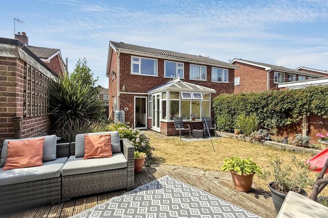 10 Parkdale, Ibstock photo 2