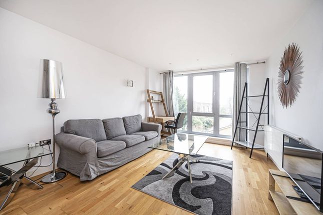 Thumbnail Flat to rent in Elthorne Road, Archway, London