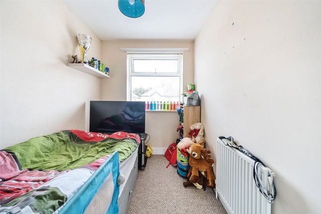 End terrace house for sale in Buxton Crescent, Sutton, Surrey