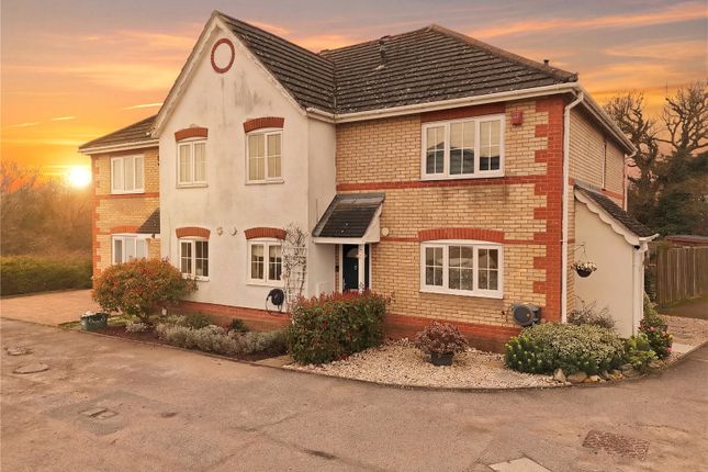 2-bed house on 38, Holkham Avenue, Chelmsford, £325,000