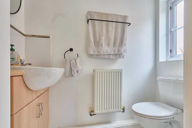 20, Harvey Close, Barwell photo 4