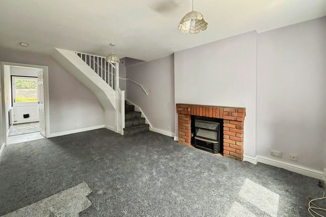 43, Swincross Road, Stourbridge photo 2